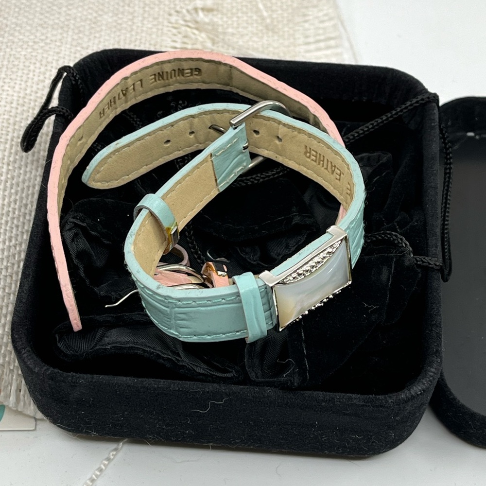 Vintage QVC Leather Wristbands with Sparkling CZ Accents (Set of 2) - Picture 11 of 12